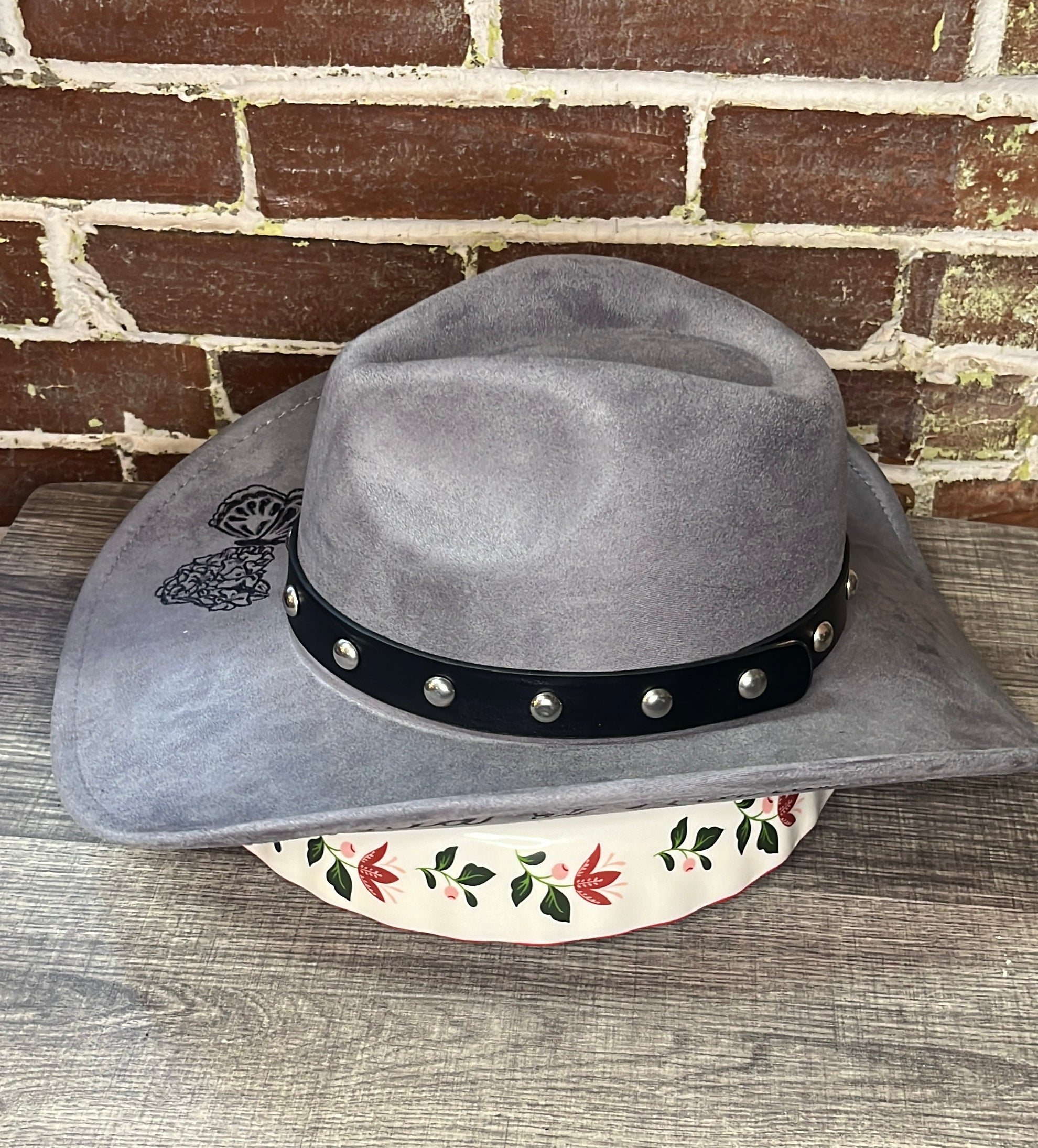 Gray suede hat deals